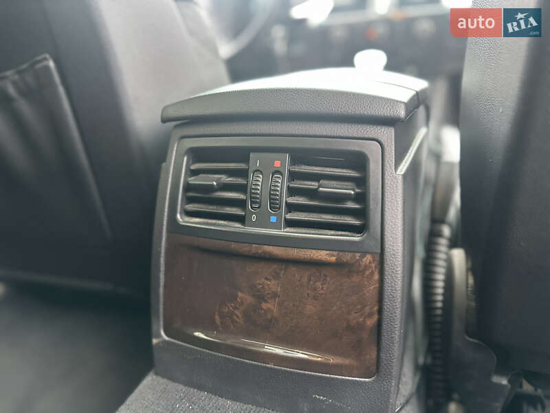 Седан BMW 5 Series 2004 в Львове