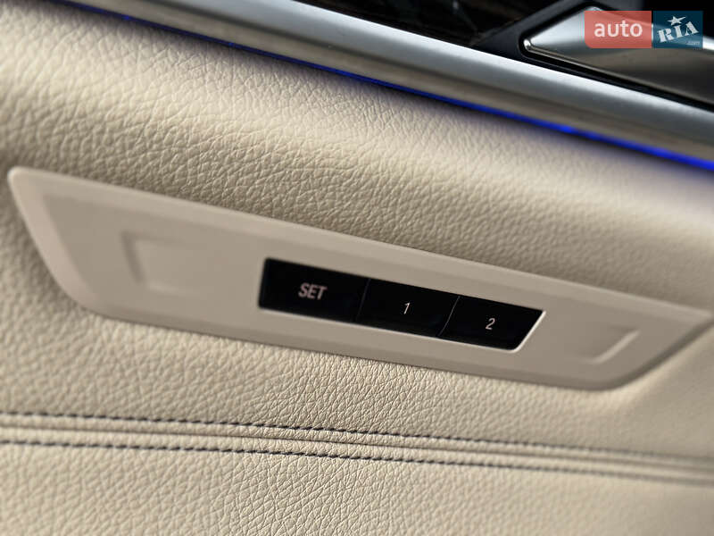 Седан BMW 5 Series 2017 в Киеве