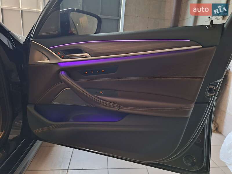 Седан BMW 5 Series 2017 в Николаеве