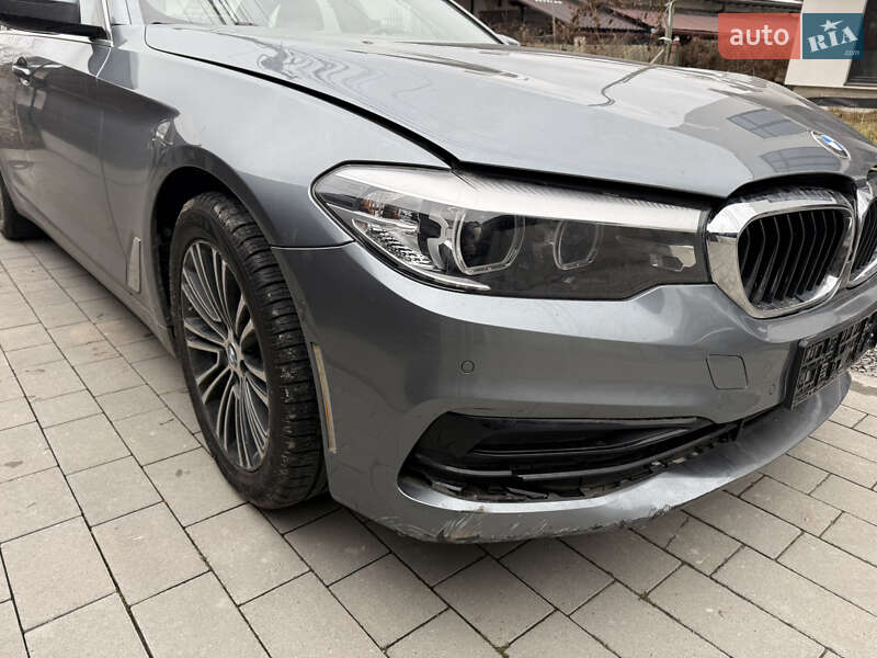 Седан BMW 5 Series 2018 в Львове