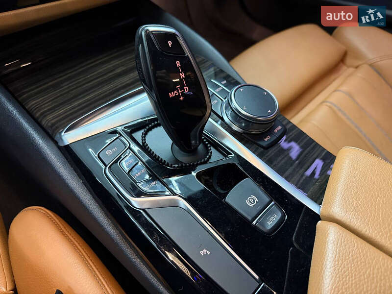 Седан BMW 5 Series 2018 в Києві