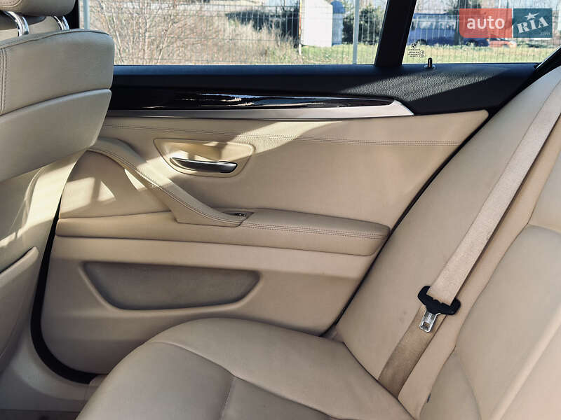 Седан BMW 5 Series 2012 в Кременчуге