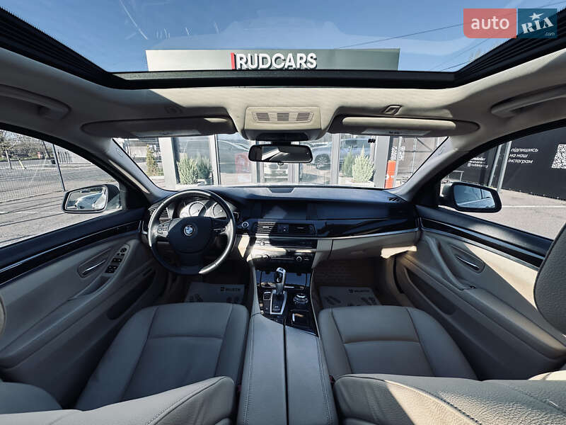 Седан BMW 5 Series 2012 в Кременчуге