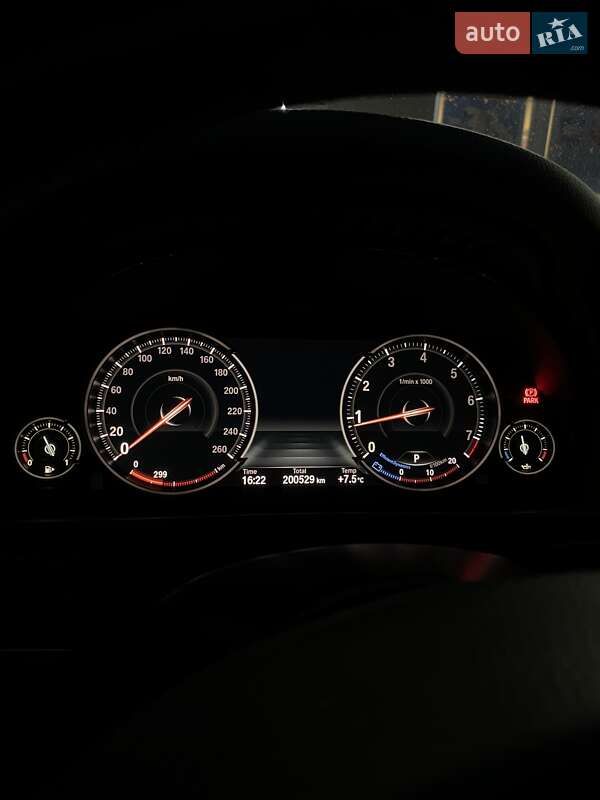 Седан BMW 5 Series 2015 в Ирпене