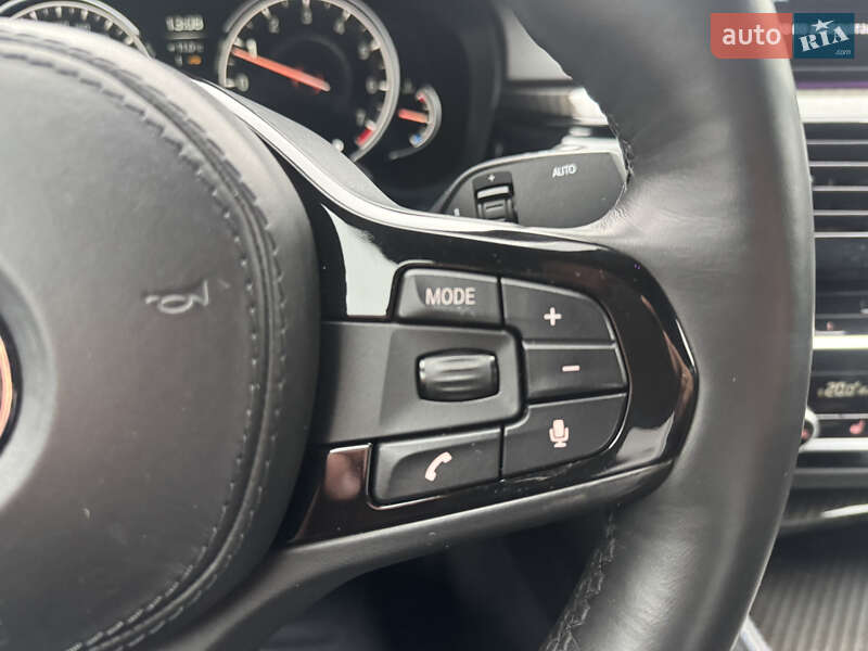 Седан BMW 5 Series 2017 в Киеве