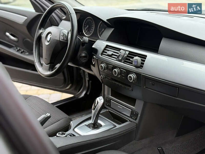 Седан BMW 5 Series 2009 в Тернополі