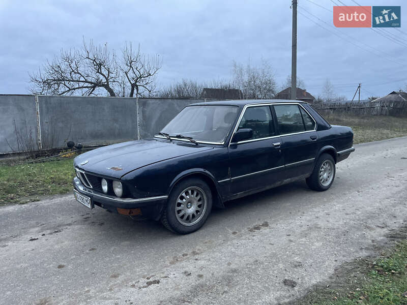 Седан BMW 5 Series 1987 в Катюжанке