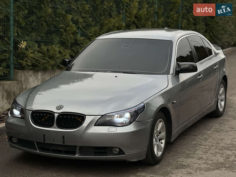 Седан BMW 5 Series 2003 в Ровно