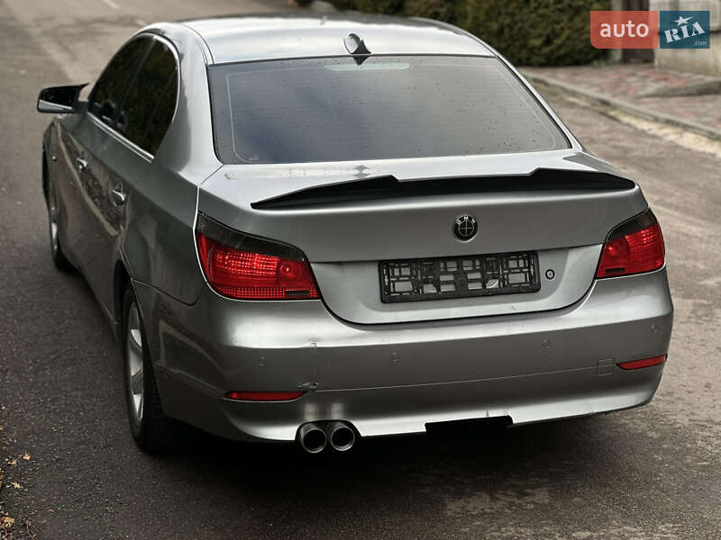 Седан BMW 5 Series 2003 в Ровно