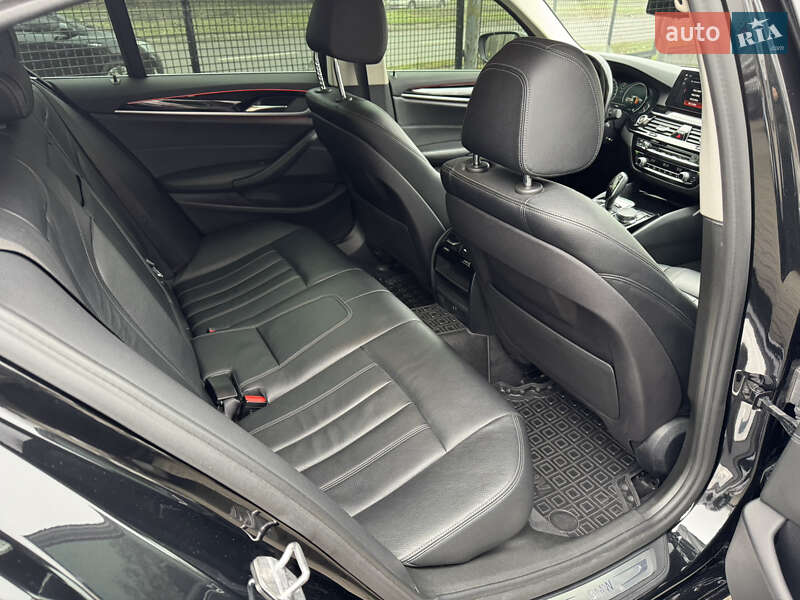 Седан BMW 5 Series 2017 в Запорожье