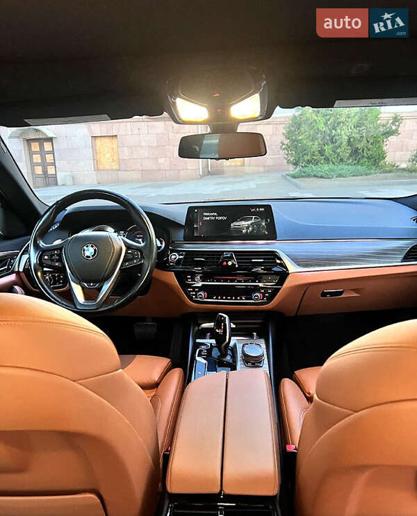 Седан BMW 5 Series 2019 в Львове