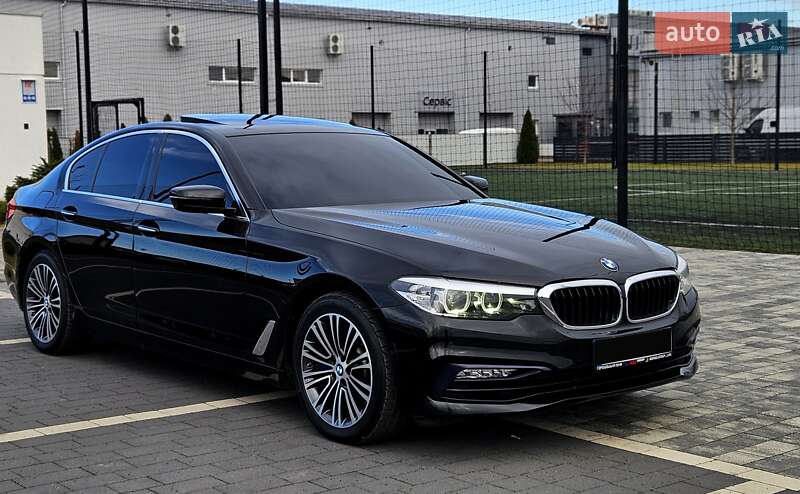 Седан BMW 5 Series 2017 в Мукачево