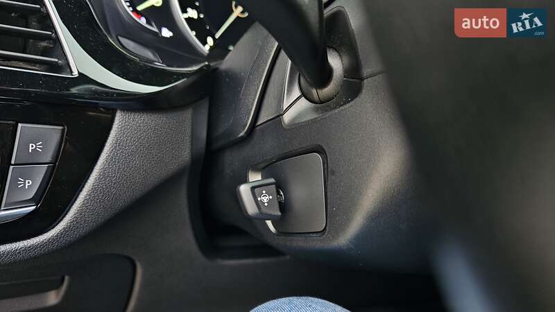 Седан BMW 5 Series 2017 в Мукачево