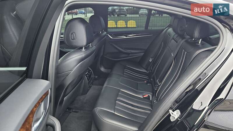Седан BMW 5 Series 2017 в Мукачево