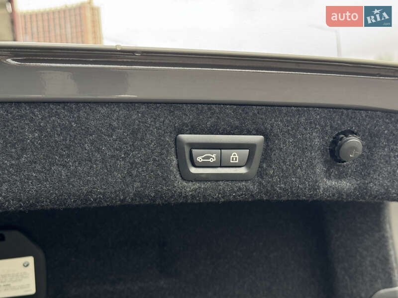 Седан BMW 5 Series 2020 в Киеве