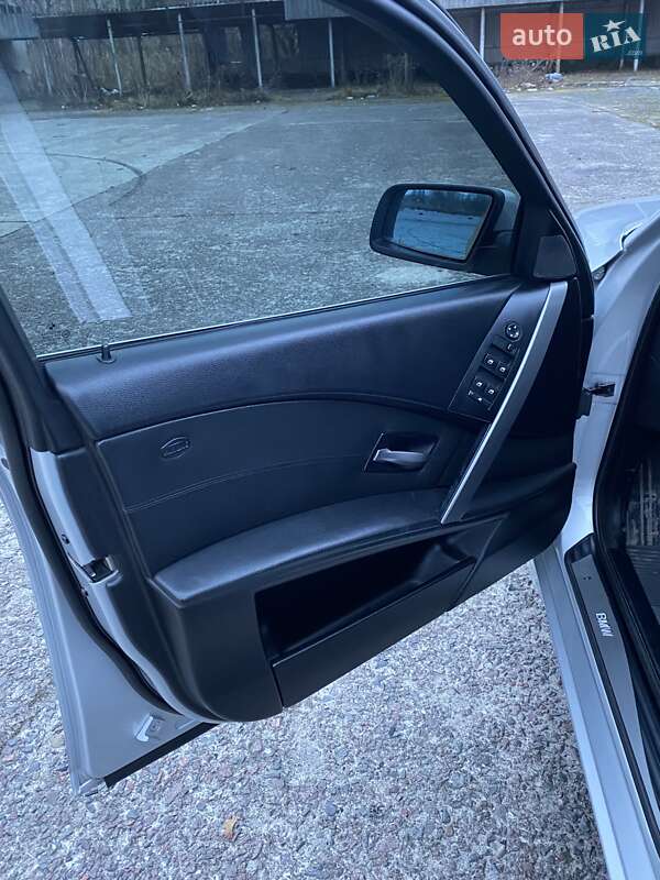 Седан BMW 5 Series 2004 в Новояворовске фото 9 Седан BMW 5 Series 2004 в Новояворовске