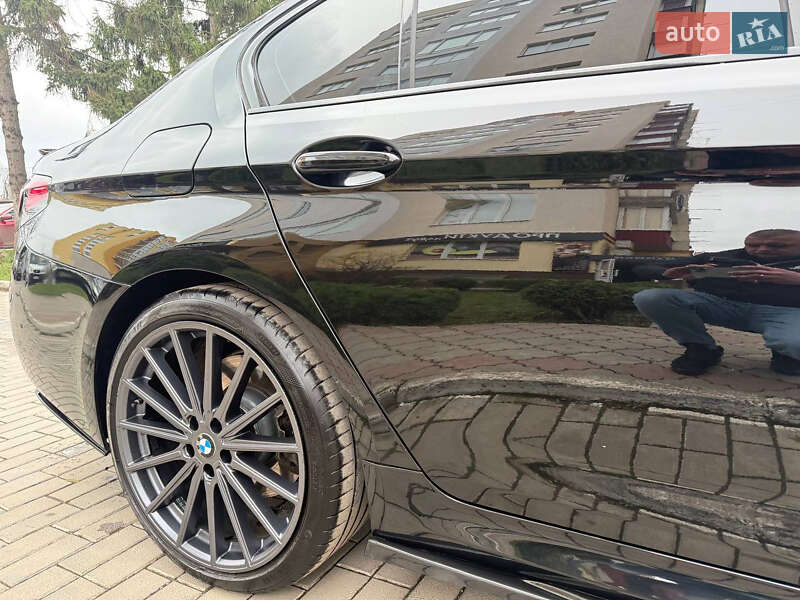 Седан BMW 5 Series 2018 в Кам'янець-Подільському