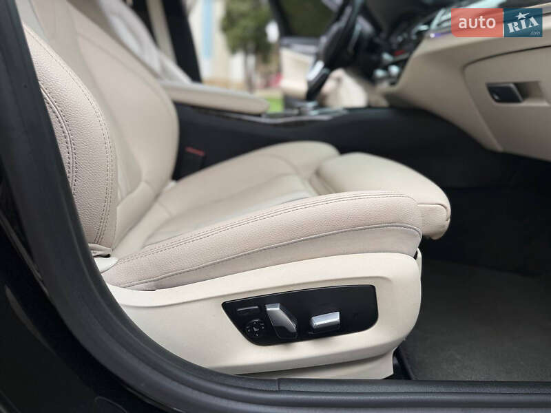 Седан BMW 5 Series 2018 в Кам'янець-Подільському