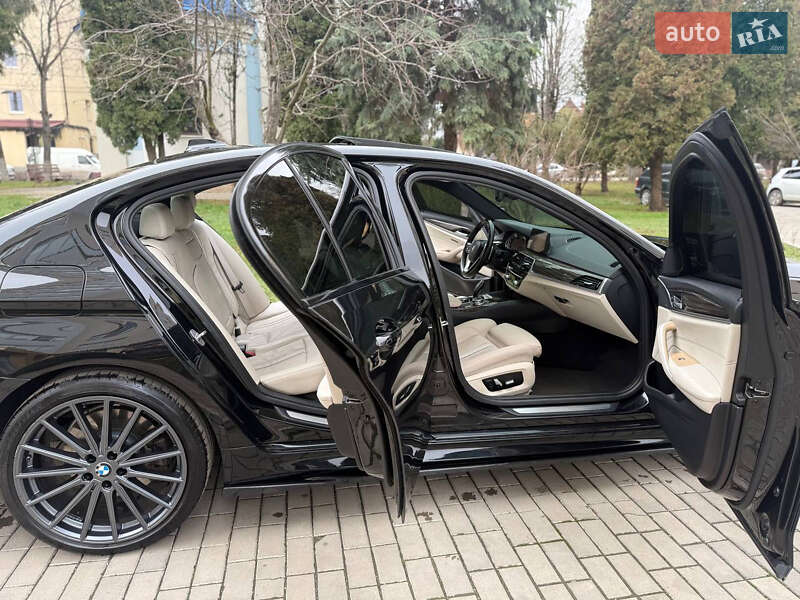 Седан BMW 5 Series 2018 в Кам'янець-Подільському