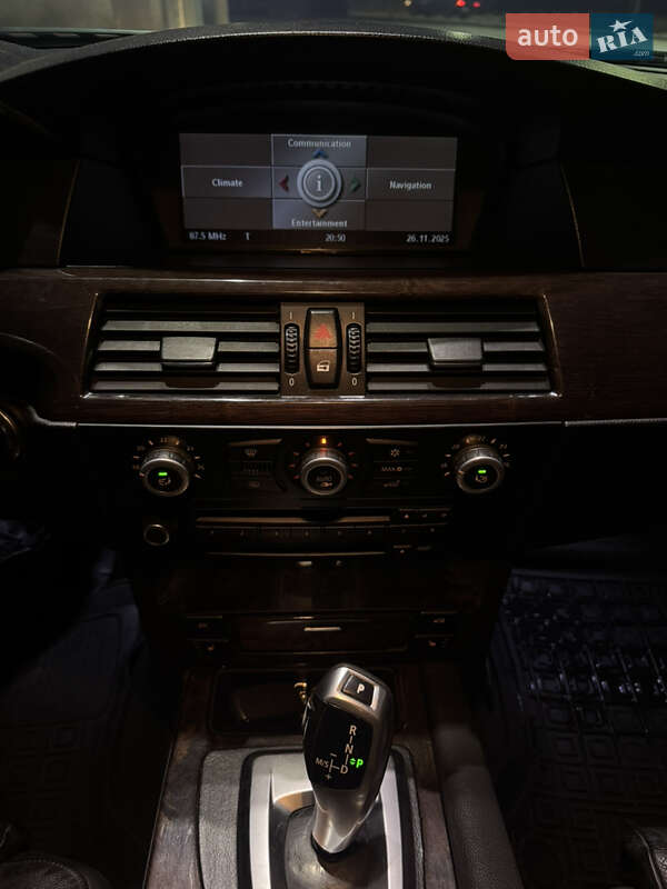 Седан BMW 5 Series 2007 в Сарнах