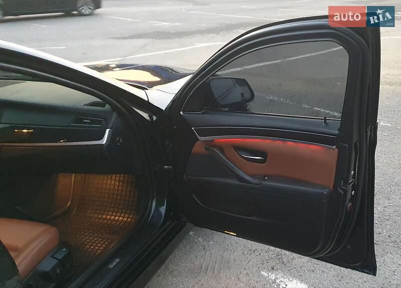 Седан BMW 5 Series 2012 в Івано-Франківську