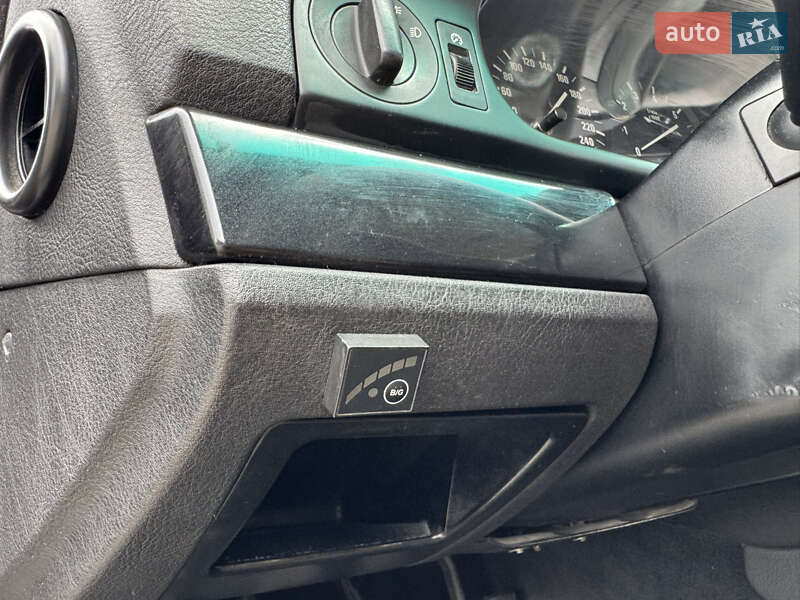 Седан BMW 5 Series 1999 в Стрию