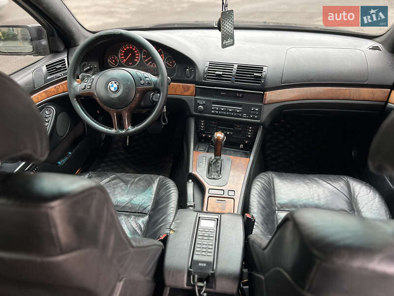 Седан BMW 5 Series 1999 в Днепре