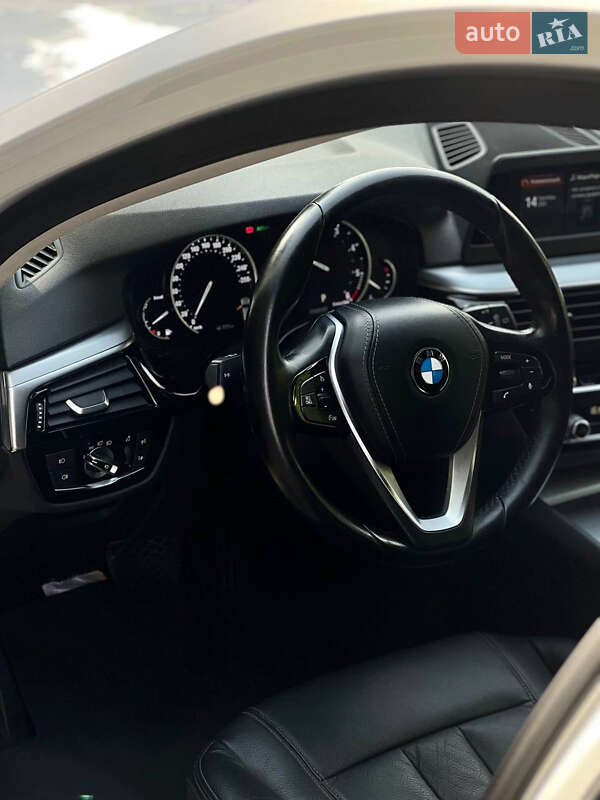 Универсал BMW 5 Series 2017 в Волочиске фото 12 Универсал BMW 5 Series 2017 в Волочиске