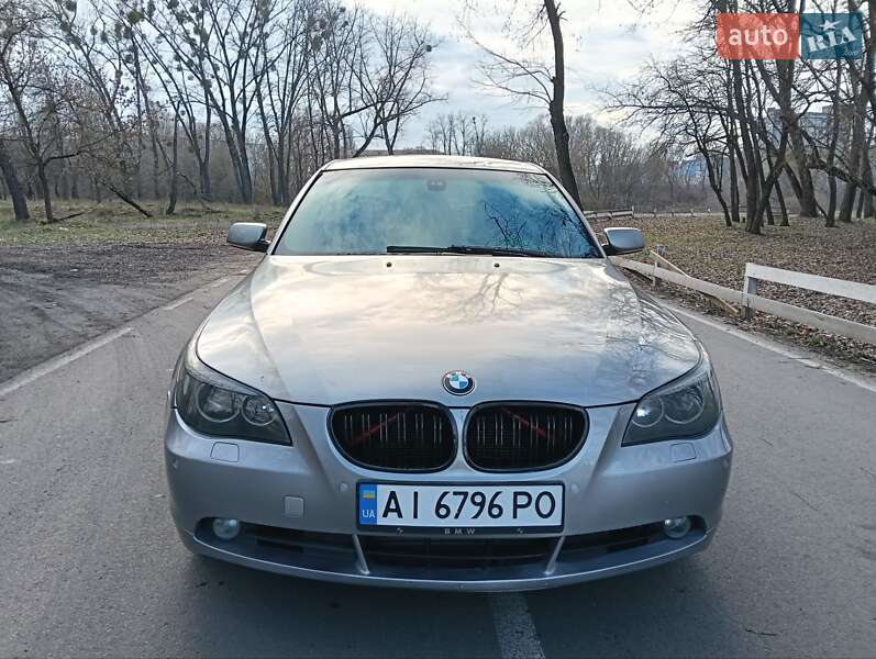 Седан BMW 5 Series 2005 в Малині