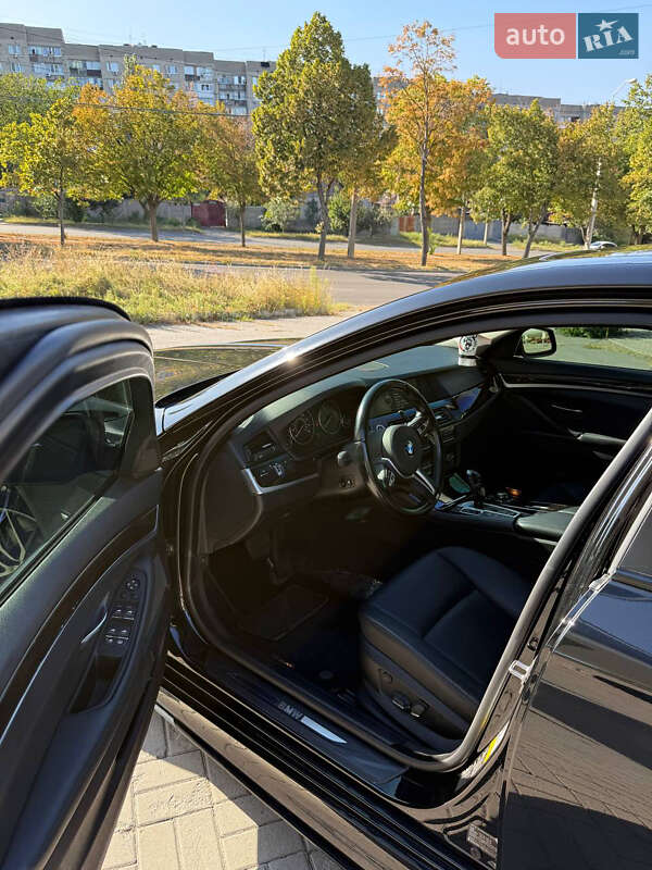 Седан BMW 5 Series 2012 в Днепре