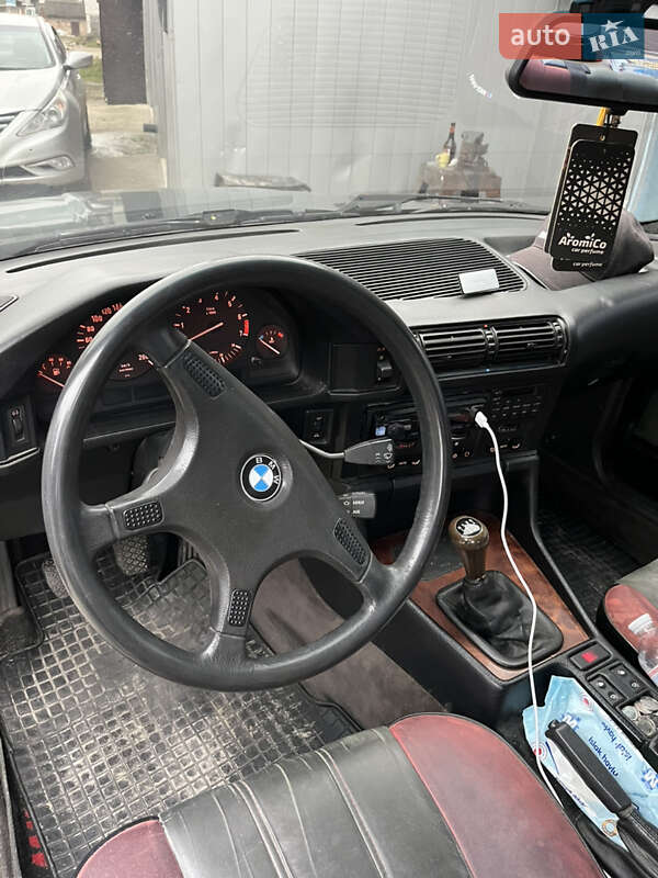 Седан BMW 5 Series 1988 в Ворзеле фото 11 Седан BMW 5 Series 1988 в Ворзеле