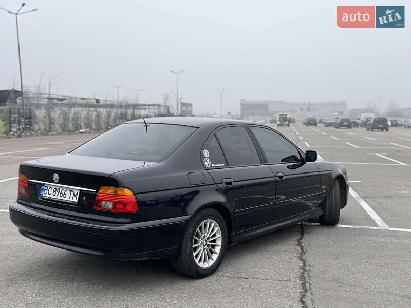 Седан BMW 5 Series 2003 в Львове