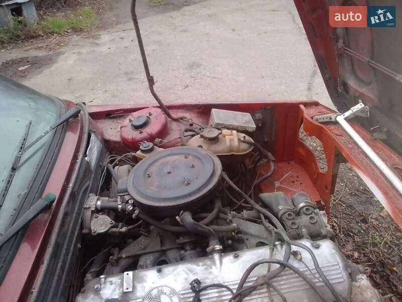 Седан BMW 5 Series 1981 в Киеве