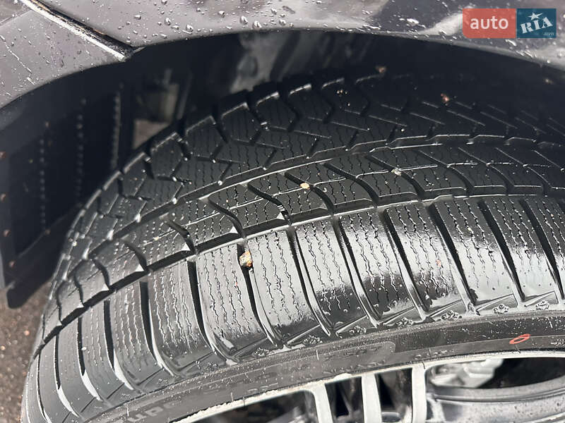 Седан BMW 5 Series 2011 в Чернигове