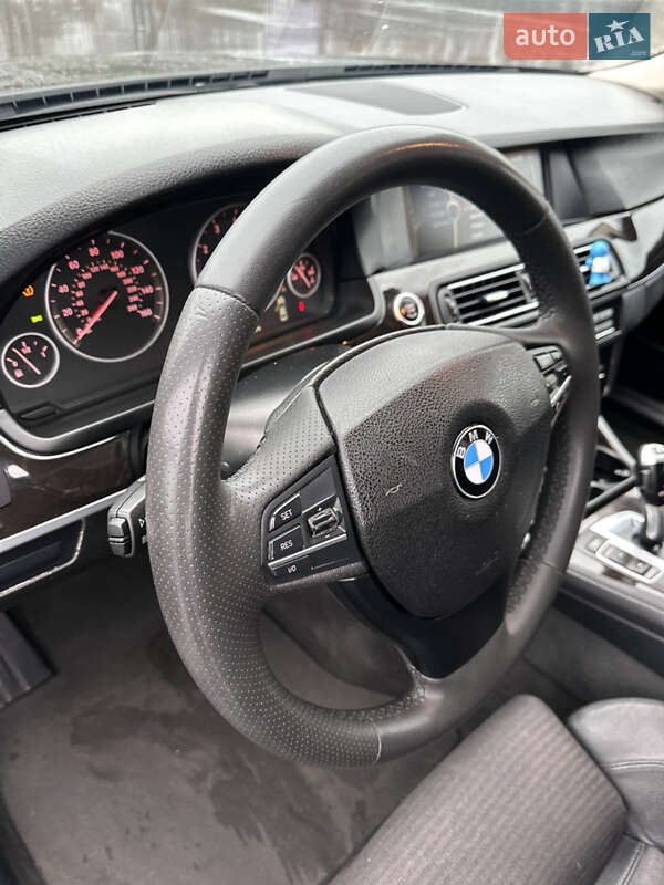 Седан BMW 5 Series 2011 в Чернигове