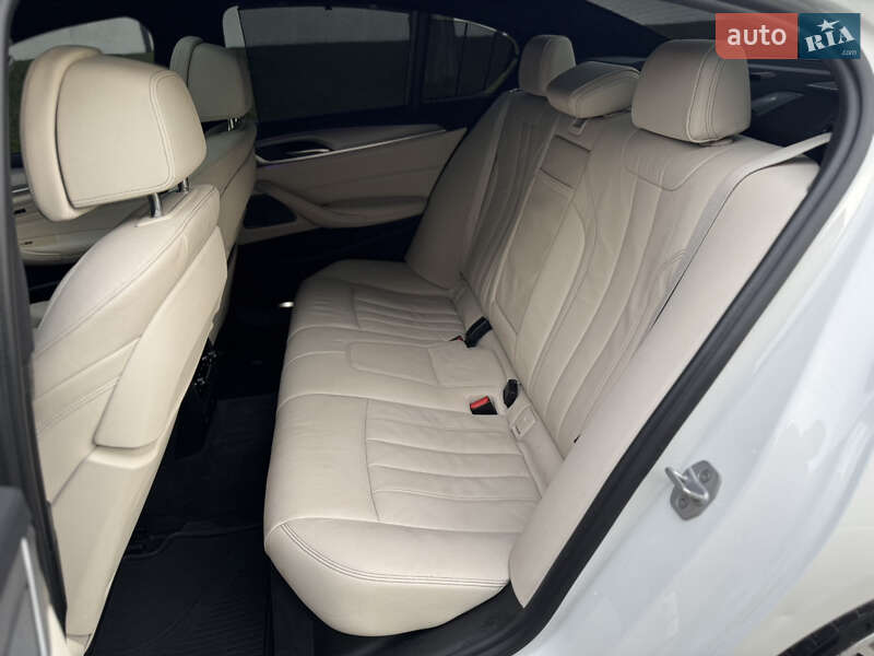 Седан BMW 5 Series 2017 в Дніпрі