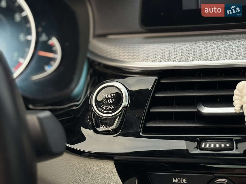 Седан BMW 5 Series 2017 в Дніпрі