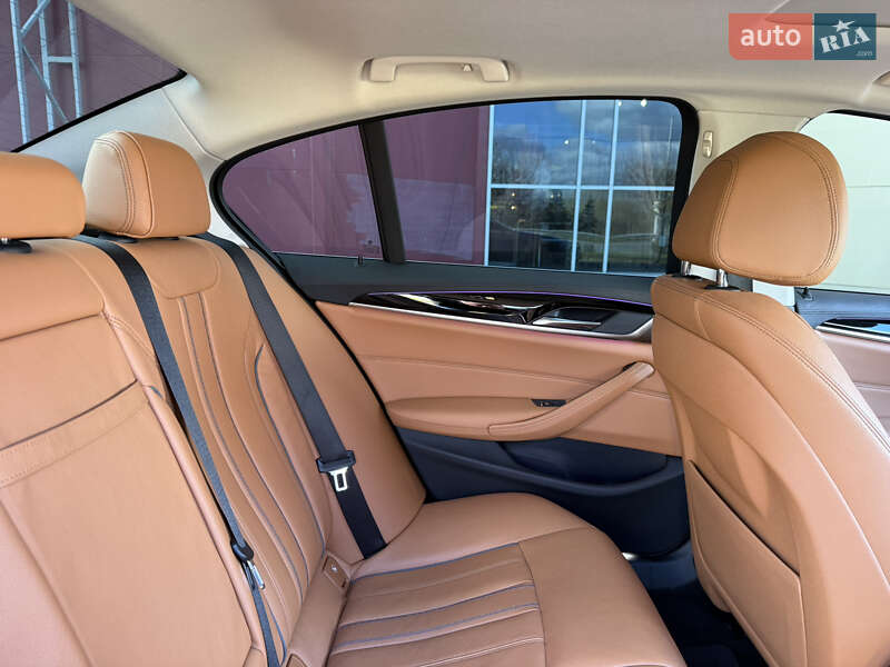 Седан BMW 5 Series 2018 в Киеве