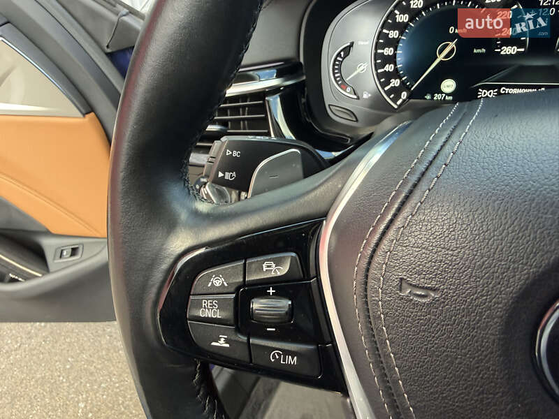 Седан BMW 5 Series 2018 в Киеве