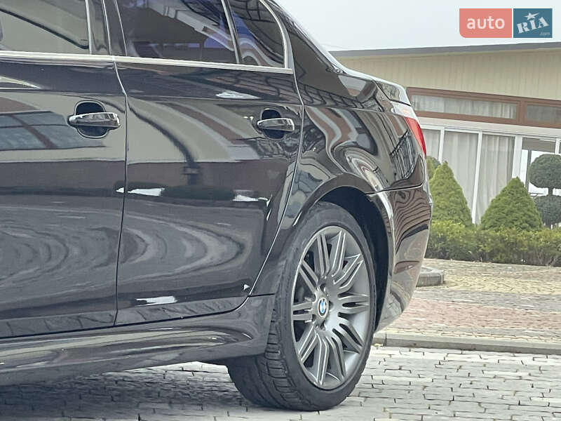 Седан BMW 5 Series 2008 в Дрогобыче