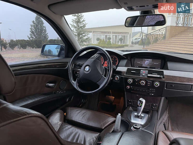 Седан BMW 5 Series 2008 в Дрогобыче