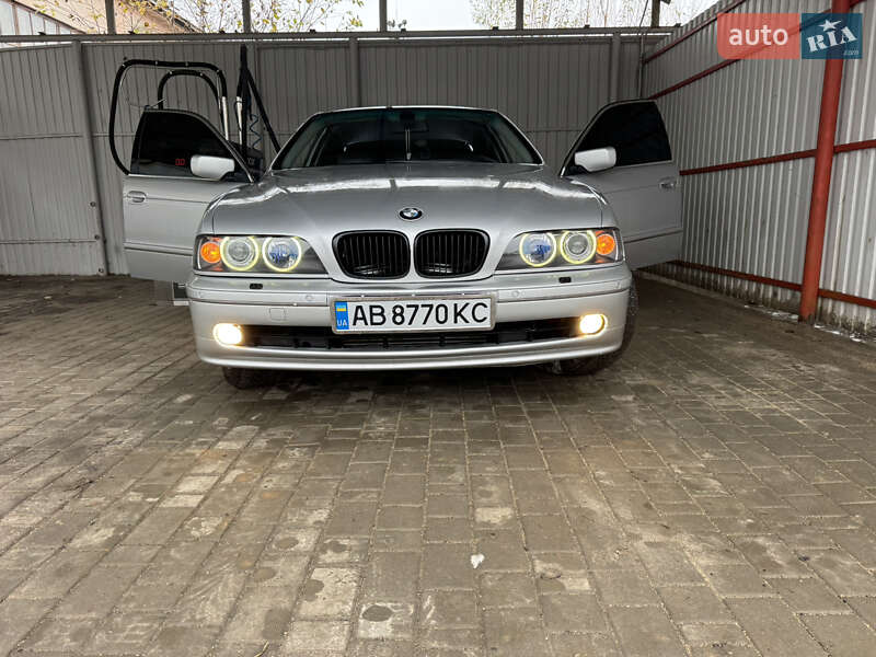 BMW 5 Series 2002 BMW 5 Series 2002