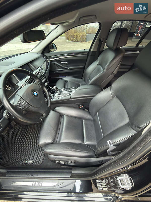 Седан BMW 5 Series 2014 в Южноукраинске