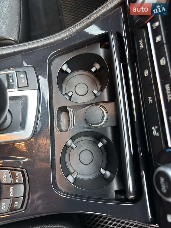 Седан BMW 5 Series 2014 в Южноукраинске