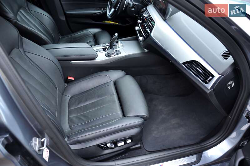 Седан BMW 5 Series 2018 в Львове фото 32 Седан BMW 5 Series 2018 в Львове