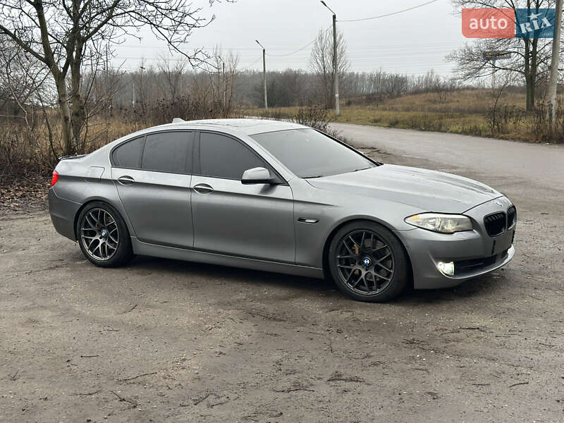 Седан BMW 5 Series 2010 в Полтаві