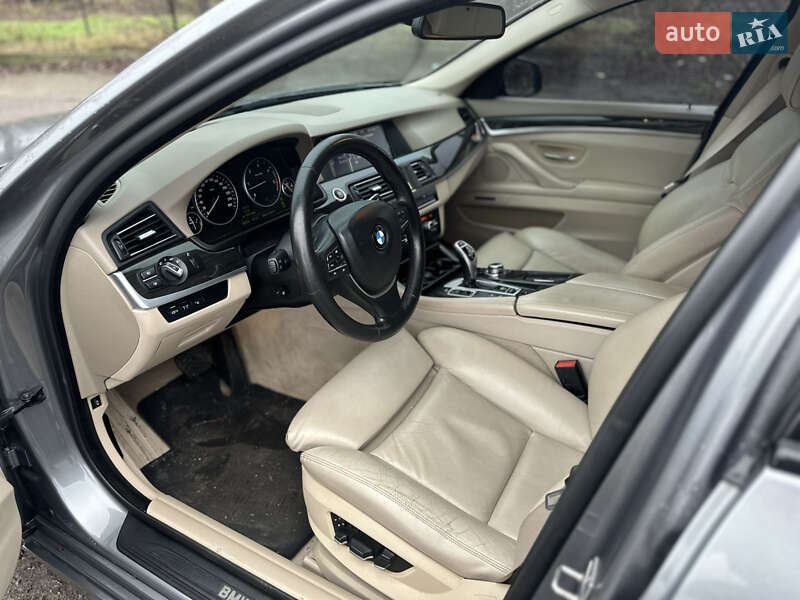 Седан BMW 5 Series 2010 в Полтаві