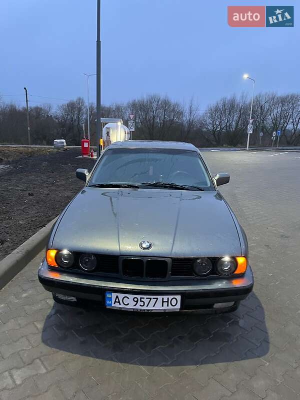 BMW 5 Series 1990 BMW 5 Series 1990