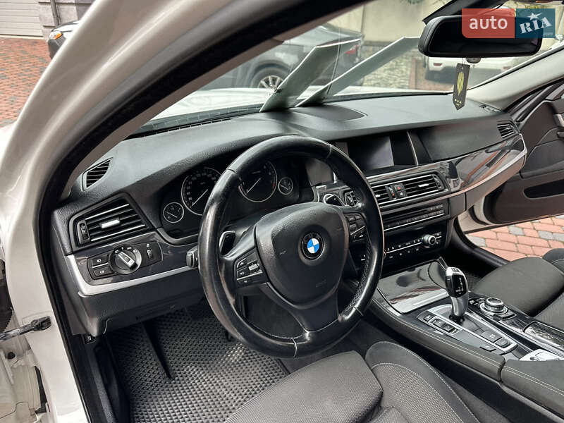 Седан BMW 5 Series 2016 в Львове фото 8 Седан BMW 5 Series 2016 в Львове