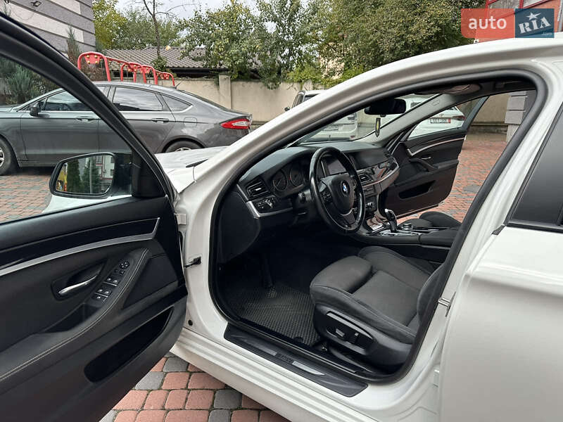 Седан BMW 5 Series 2016 в Львове фото 9 Седан BMW 5 Series 2016 в Львове